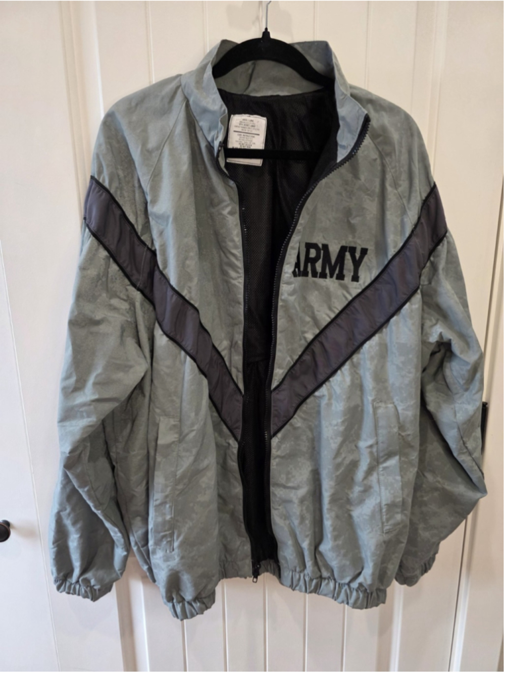 US Army IPFU Physical Training Jacket Reflective Windbreaker L /Long Streetwear - Picture 4 of 12